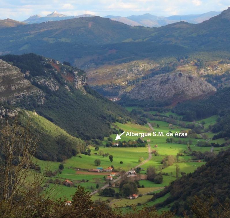 Este es el magnífico valle donde está ubicado el albergue Albergue para grupos escolares